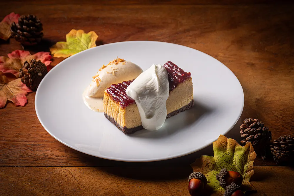 Tarta Cremosa de Calabaza de Castilla y Helado de Miel con Vainilla